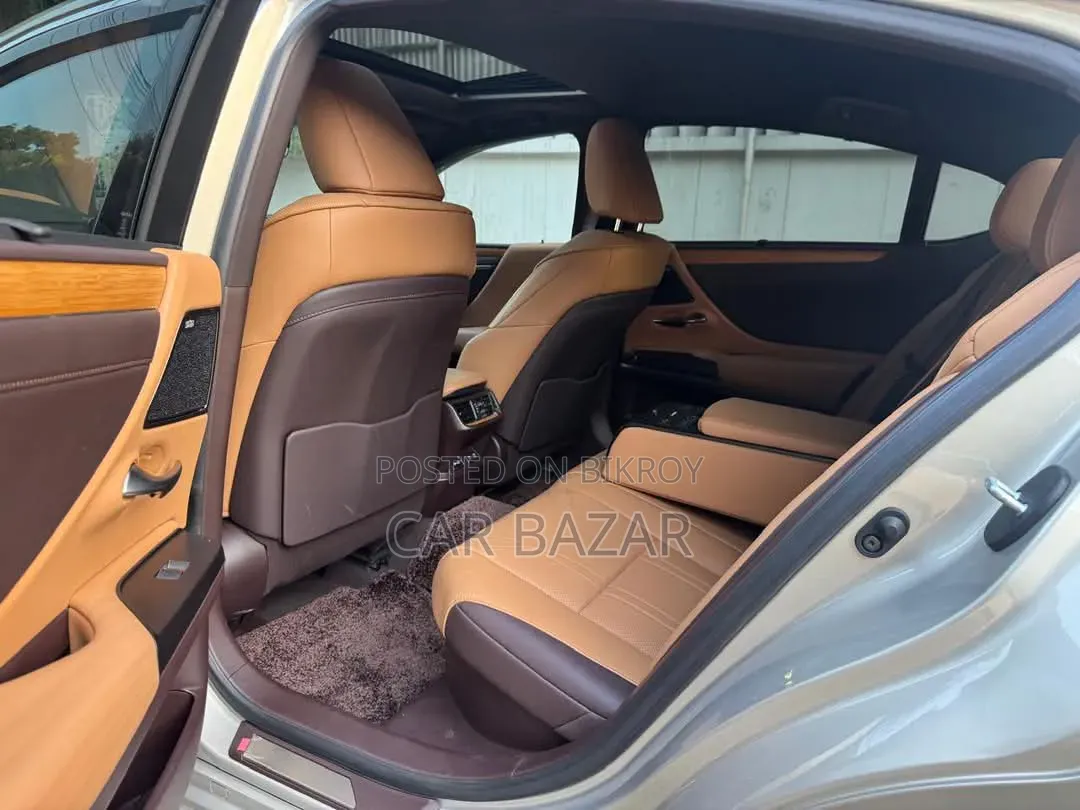 Lexus ES 300H Luxury FWD 2019 Gray