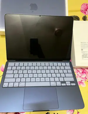 Laptop Apple MacBook Neo 2026 8GB SSD 512GB