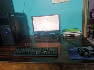 Desktop Computer Asus 8GB AMD Ryzen 5 SSD 256GB