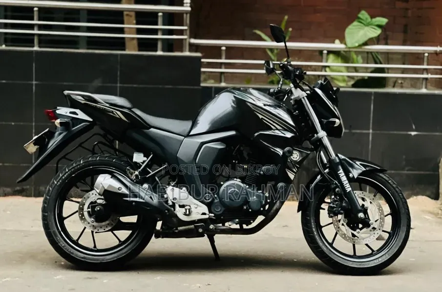 Yamaha FZS V2 2022 Black