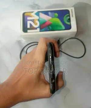Samsung Galaxy M21 64 GB Black