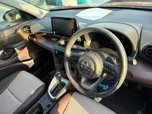 Toyota Yaris 2021 Red