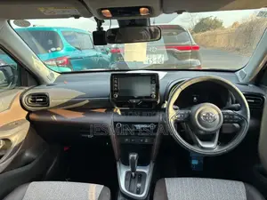 Toyota Yaris 2021 Red