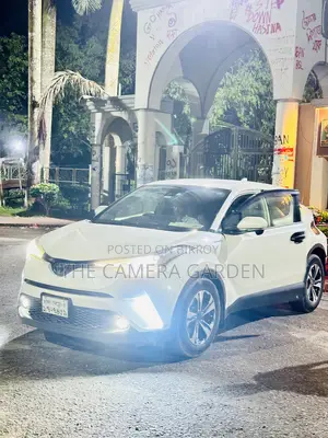 Toyota C-HR 2018 Pearl