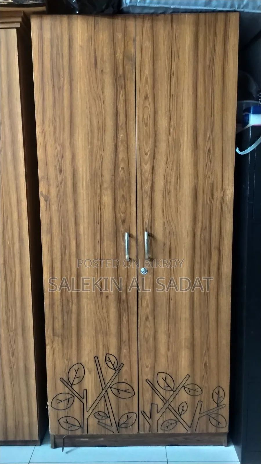 Selling 2 Door Wardrobe
