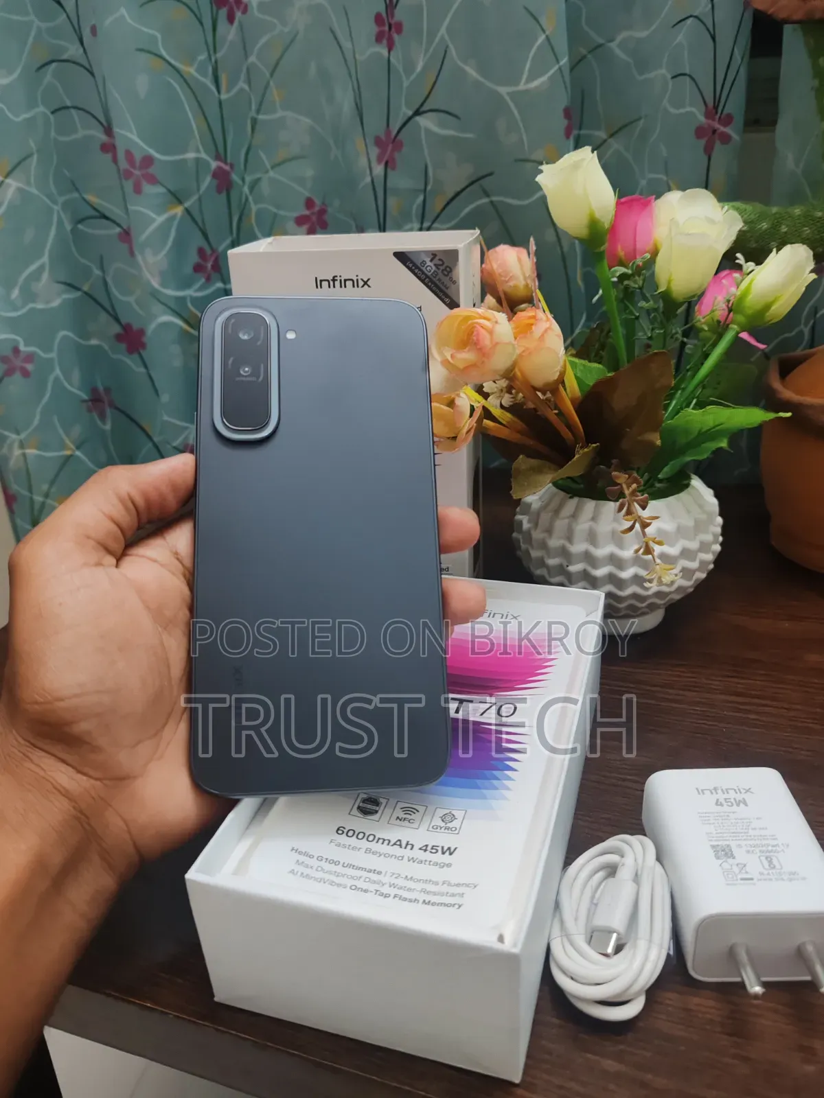 Infinix Hot 70 128 GB Black