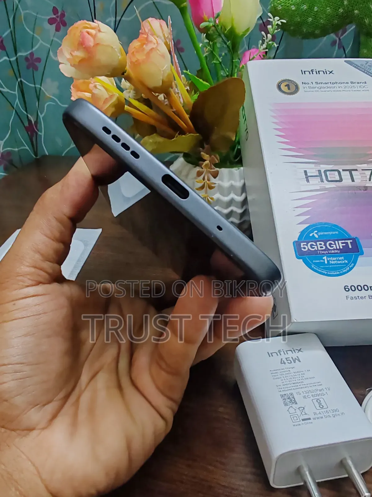 Infinix Hot 70 128 GB Black