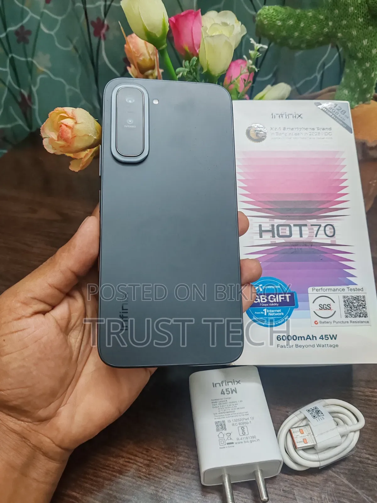 Infinix Hot 70 128 GB Black