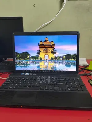 Laptop Sony VAIO E14127CN 16GB Intel Pentium HDD+SSD 500GB