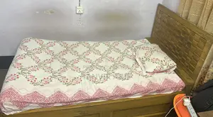 Medium 2person Wood Box Bed