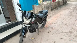 Hero Hero Hunk 150R Dual Disc ABS 2016 Black