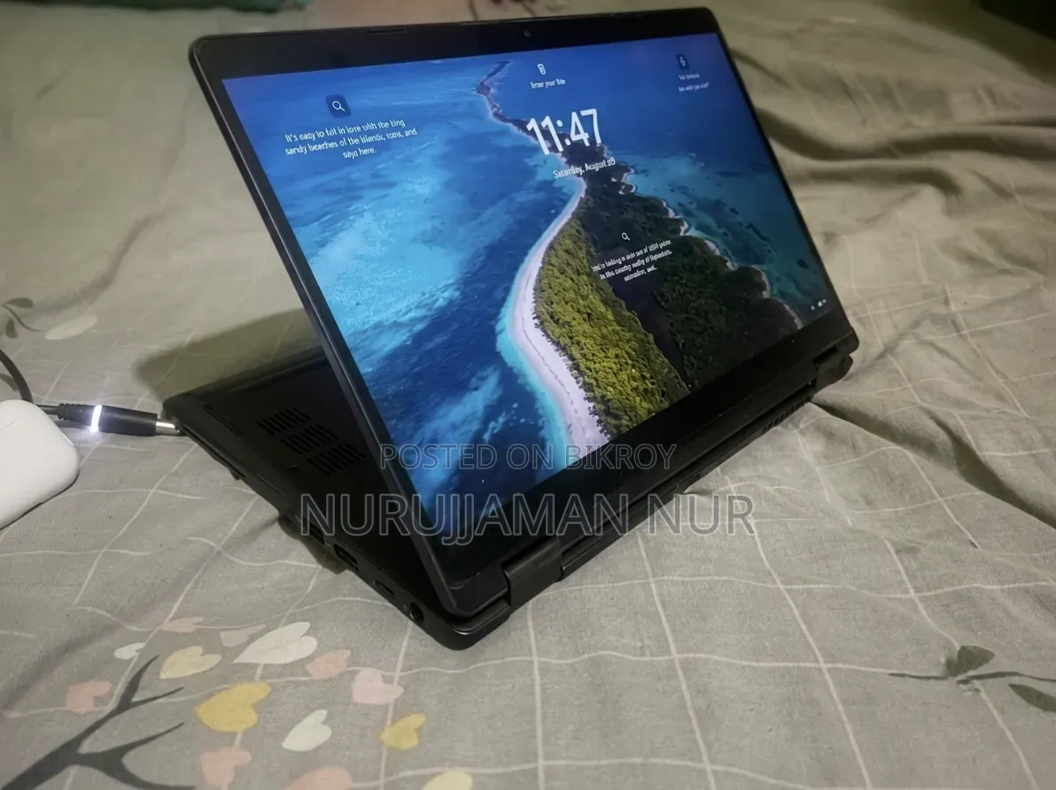 Laptop Dell Latitude 5300 2-in-1 8GB Intel Core i7 SSD 256GB