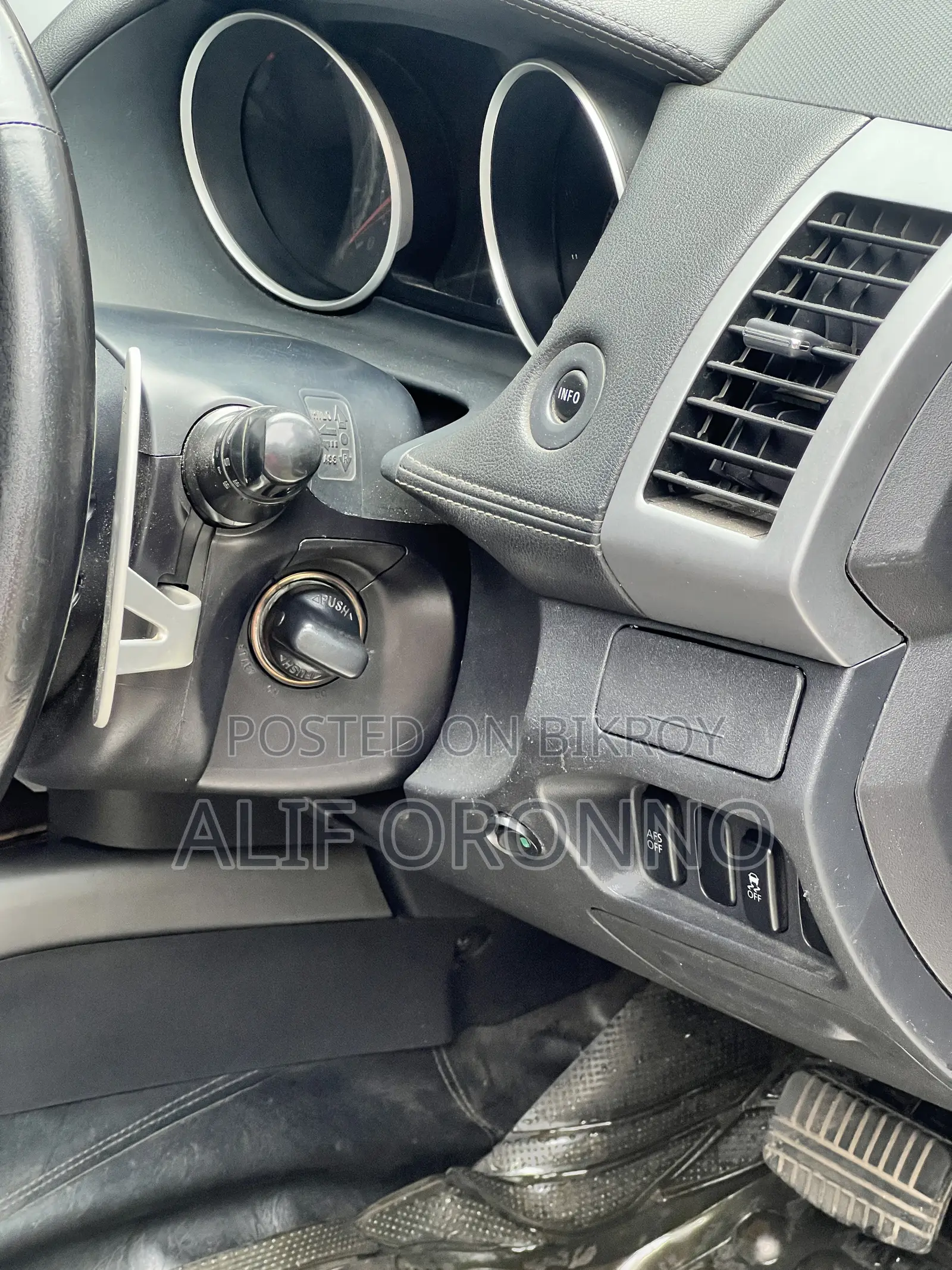 Mitsubishi Outlander 2011 White