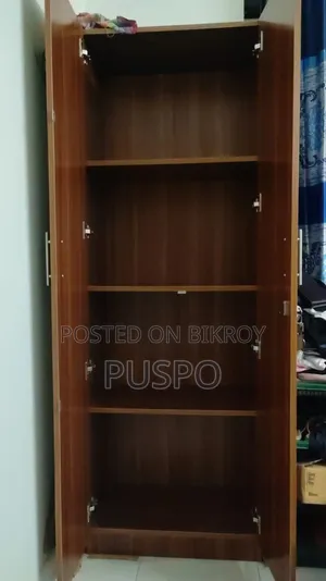 একদম নতুনের মতো ওয়ার্ডরোব বিক্রি হবে