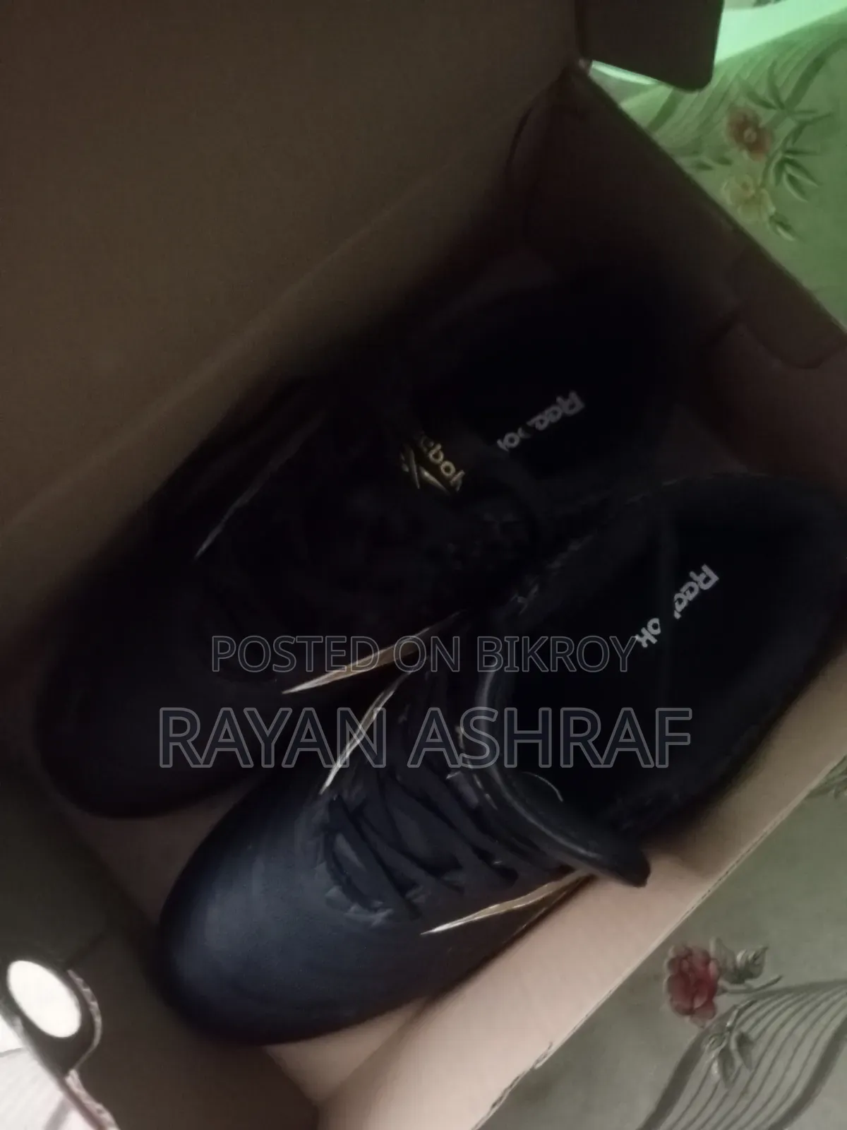 Orginal Reebok in 8k