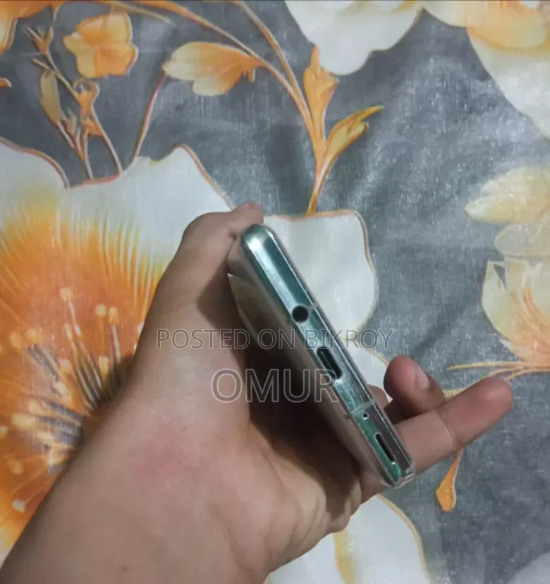 Sharp Aquos R6 128 GB White