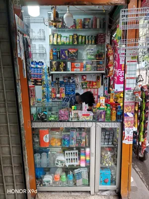 গ্লাস কাউন্টার প্লাস মালামাল