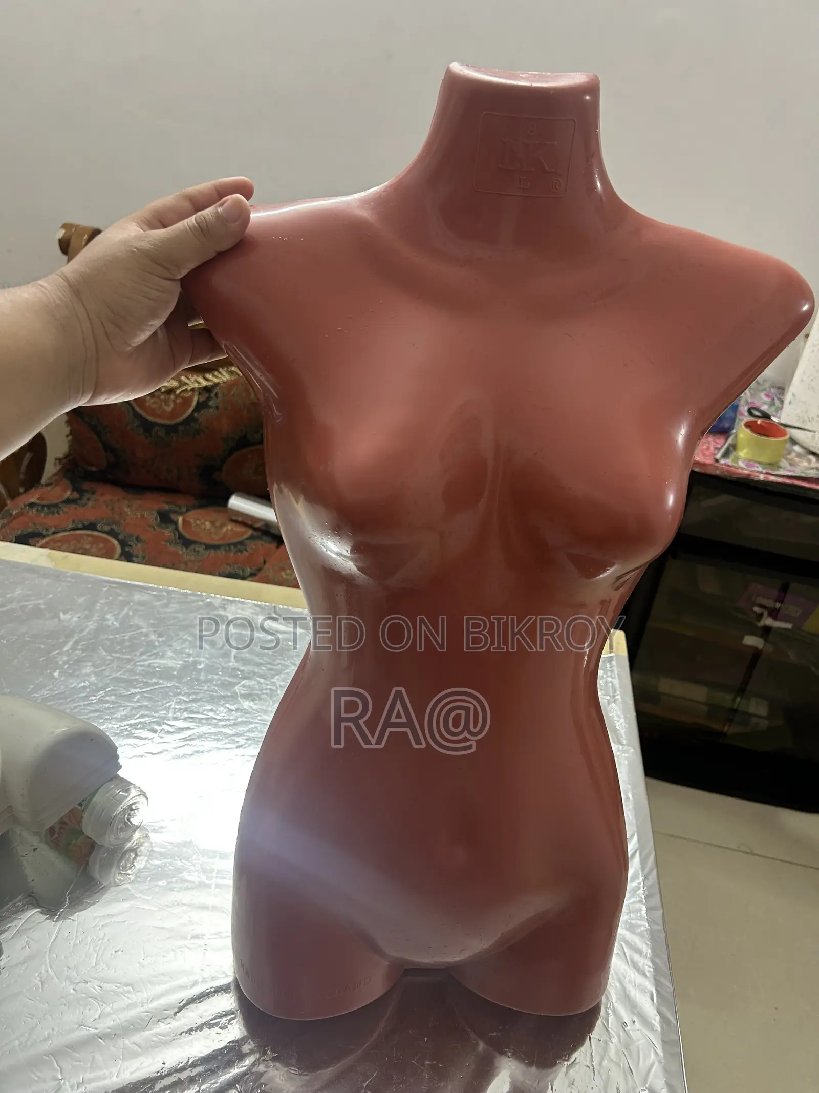 কাপড় ডিসপ্লে এর কিছু ডল বিক্রি হবে ছেলে এন্ড মেয়ে