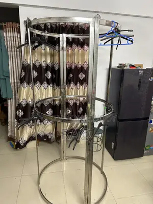 কাপড়ের দোকান এর আলনা ও একটি রেক বিক্রি হবে