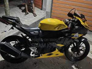 Suzuki GSX-R150 2022 Yellow