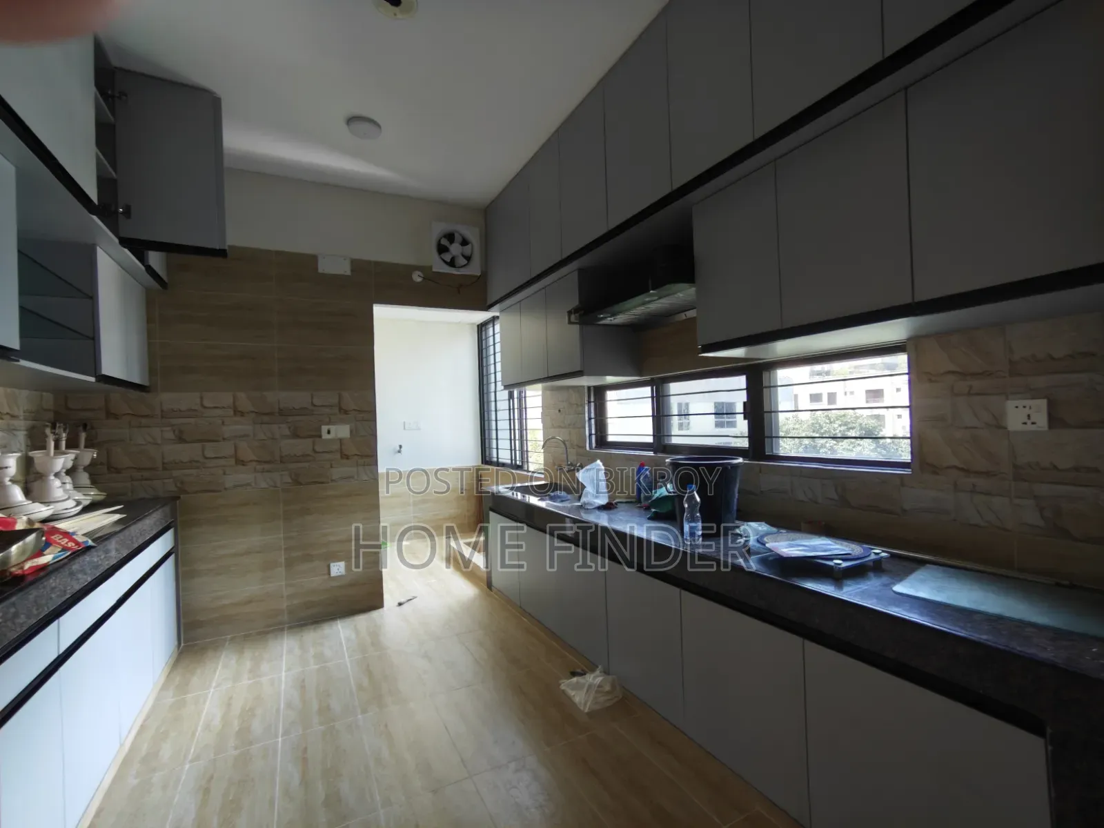 4bdrm Apartment in Gulshan for rent