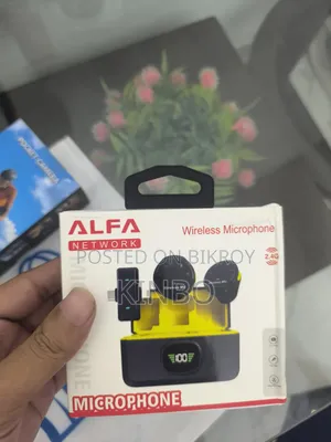Professional Wireless Lavalier Microphone