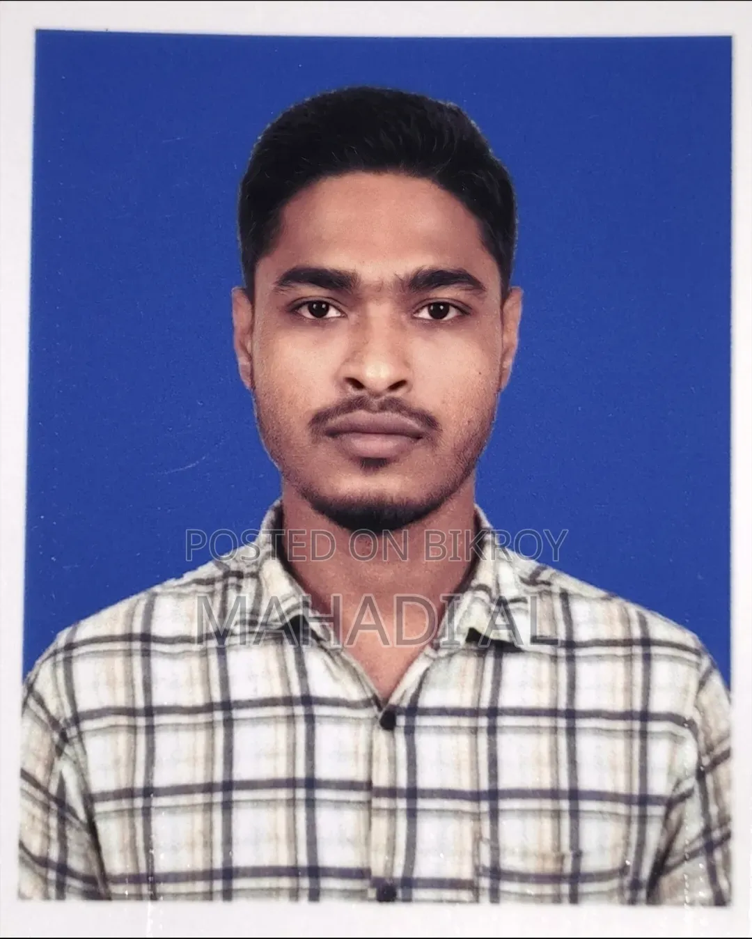 জরুরী চাকরি চাই