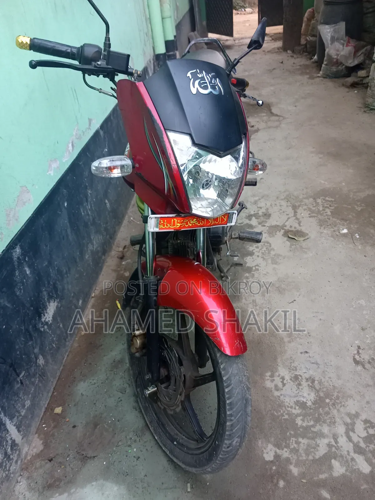 Mahindra Centuro 2018 Red