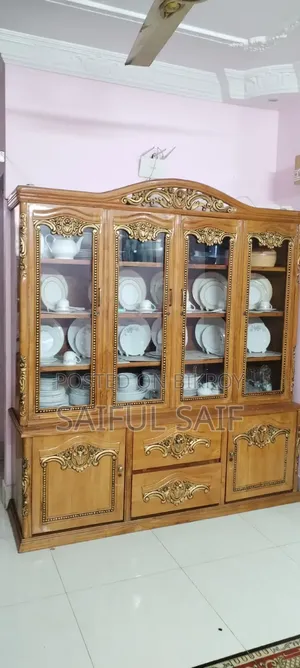 ওয়াল শোকেস