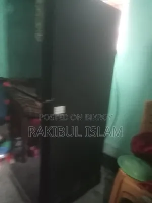 ভালো নতুন ফ্রিজ সপ্তাহখানেক চালানো হয়েছে আড়াইশ ফিফটি Walton