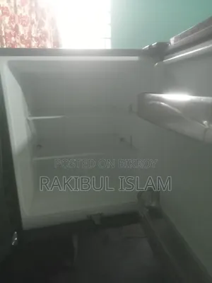 ভালো নতুন ফ্রিজ সপ্তাহখানেক চালানো হয়েছে আড়াইশ ফিফটি Walton