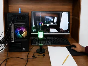 Desktop Computer HP 16GB AMD Ryzen 5 SSHD+SSD 512GB