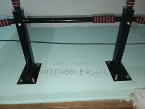 Pull Up Bar / Exercise Bar