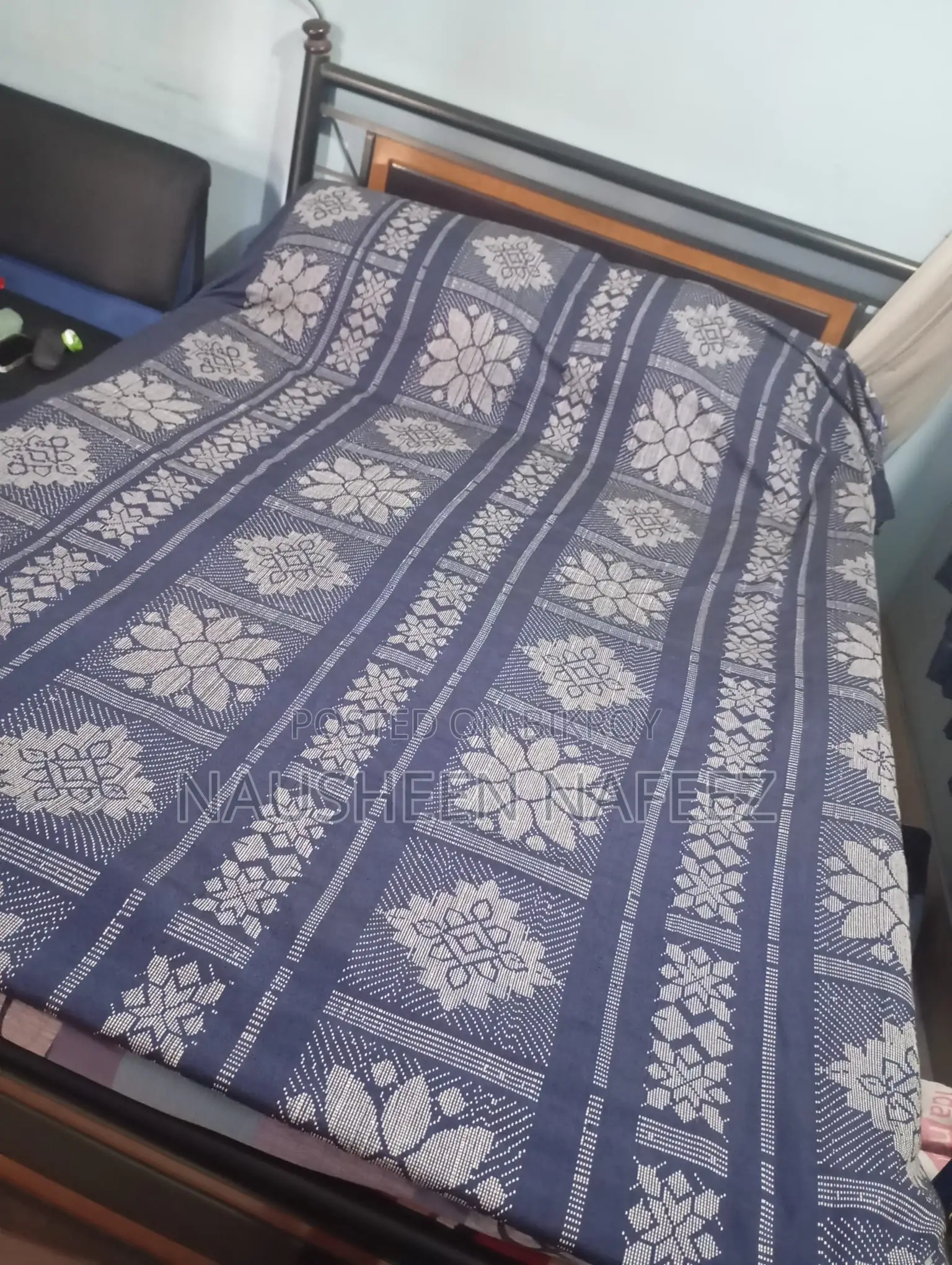 Strong Iron Bed With Minimal Design