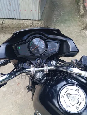Mahindra Gusto 2022 Black