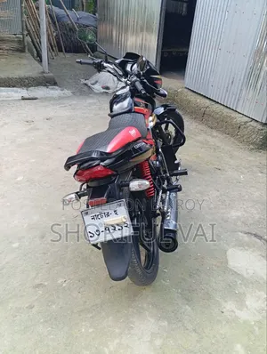 Mahindra Gusto 2022 Black