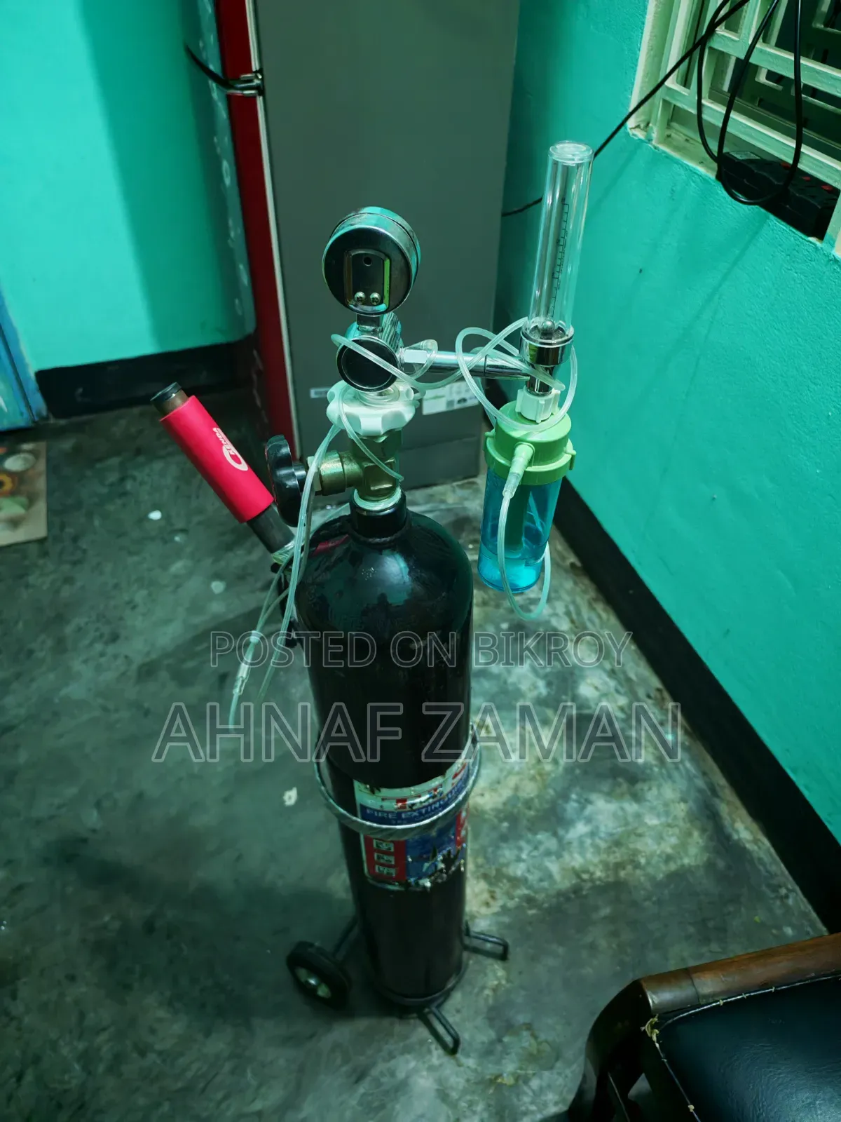 Oxygen Cylinder