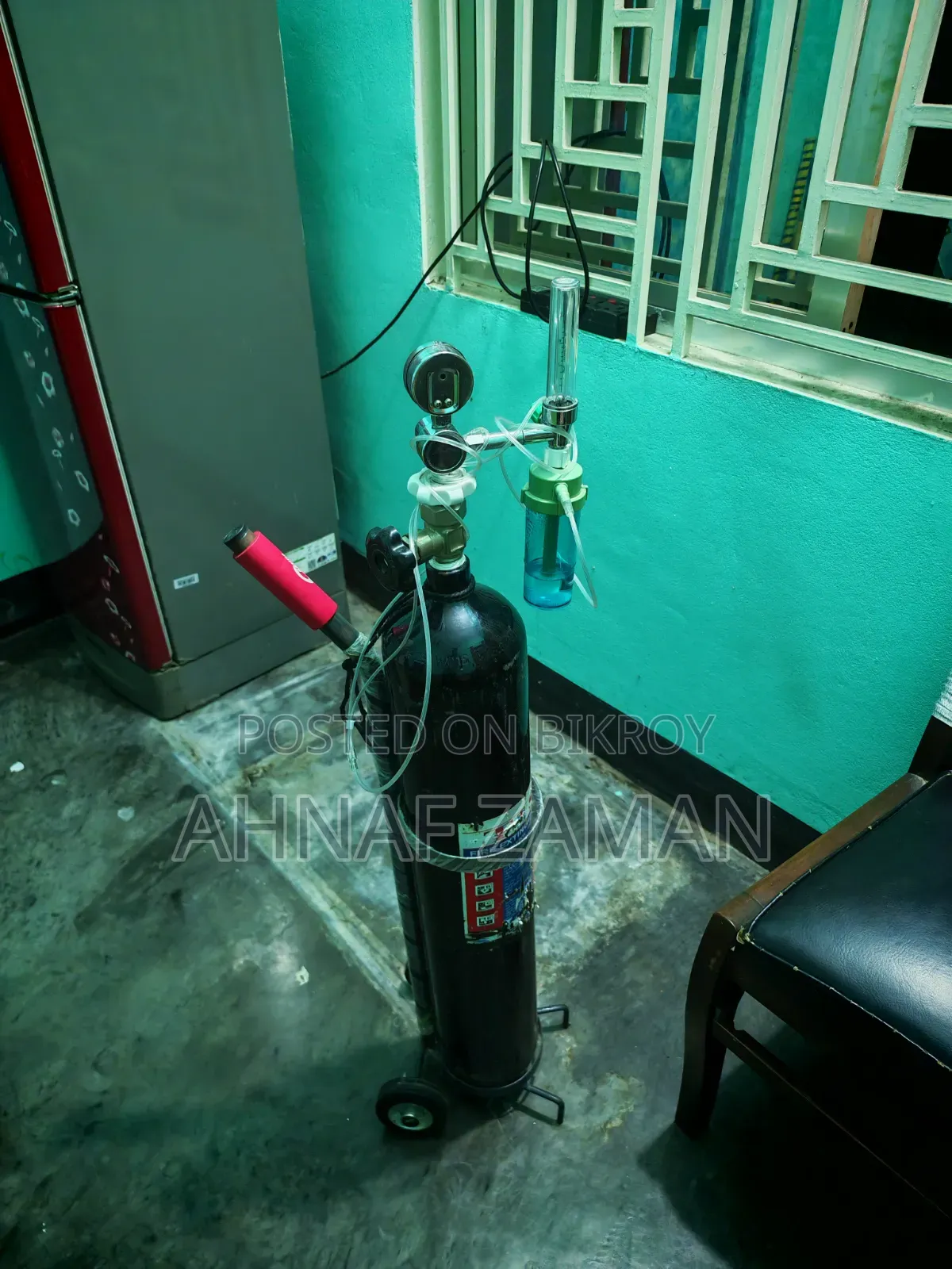 Oxygen Cylinder
