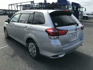 Toyota Corolla Fielder 2021 Silver