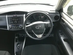 Toyota Corolla Fielder 2021 Silver