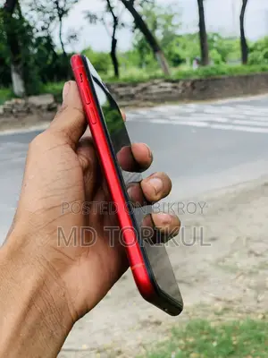 Apple iPhone XR 128 GB Red