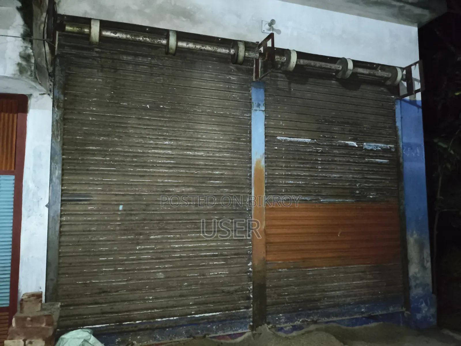 মজবুত রোলিং শাটার বিক্রয় করা হবে