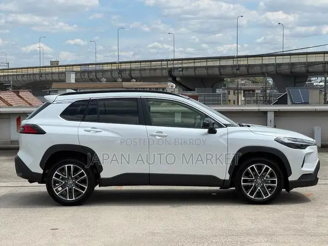 Toyota Corolla Cross 2025 Pearl