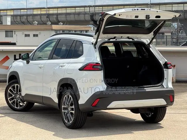 Toyota Corolla Cross 2025 Pearl