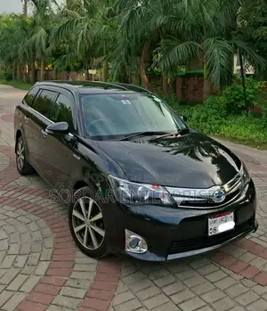 Toyota Axio 1.5 Hybrid G 2WD 2013 Black
