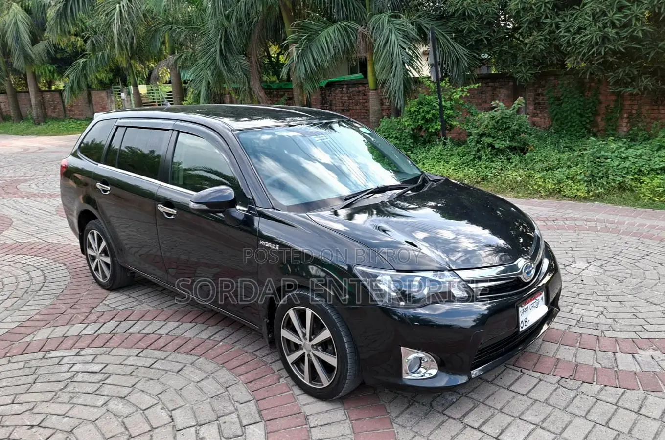 Toyota Axio 1.5 Hybrid G 2WD 2013 Black