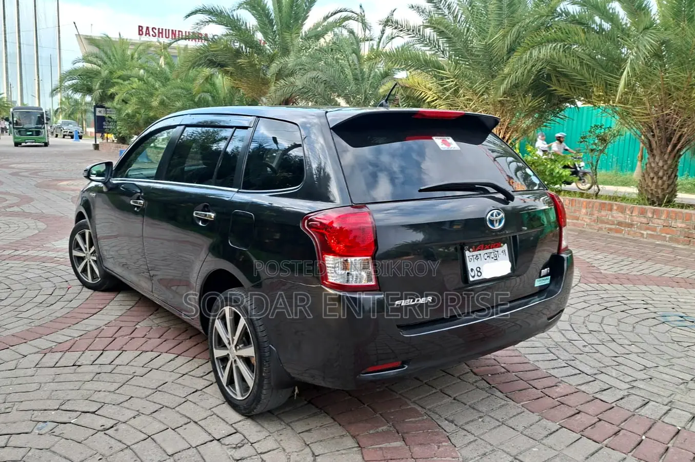 Toyota Axio 1.5 Hybrid G 2WD 2013 Black