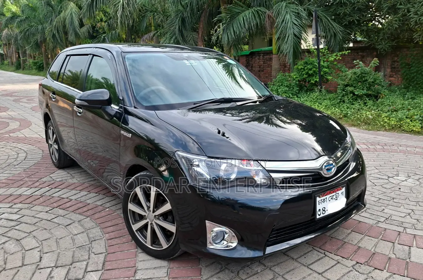 Toyota Axio 1.5 Hybrid G 2WD 2013 Black