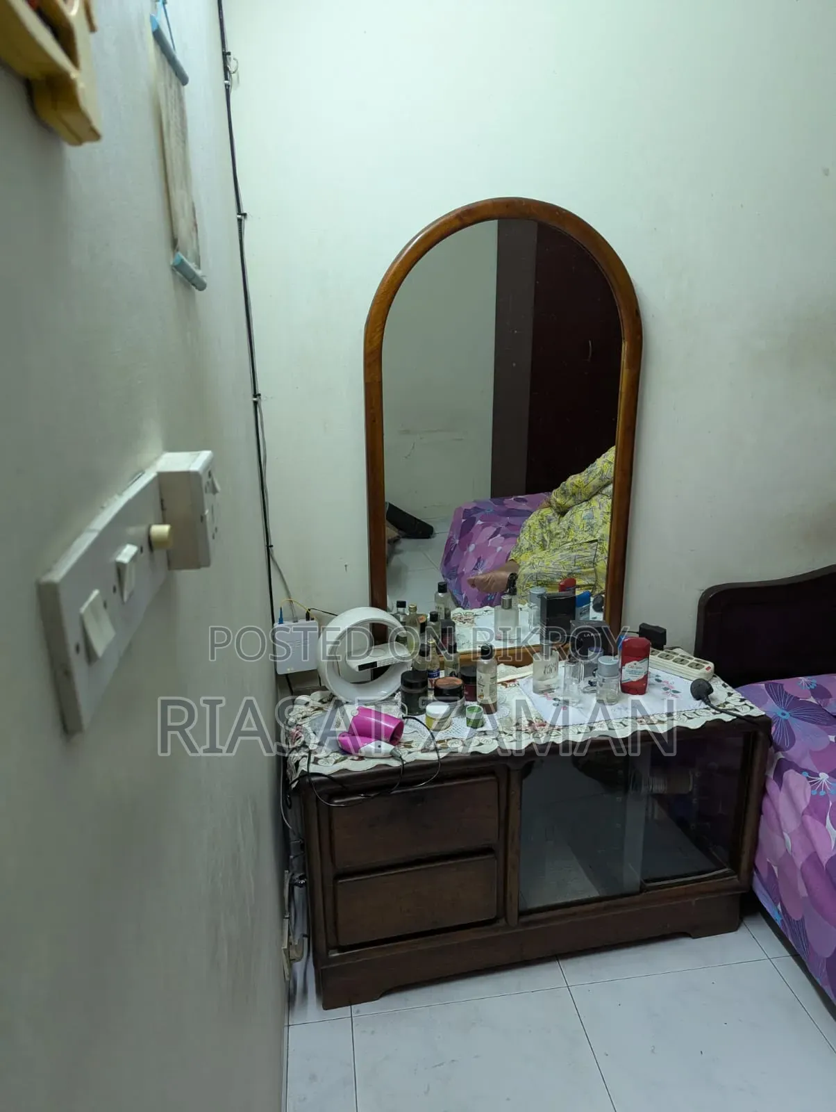 ড্রেসিং টেবিল বিক্রয় হবে