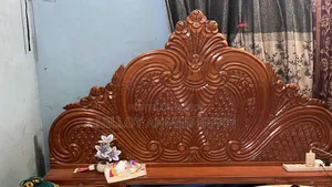৬"/৭" খাট (গাছও কাঠ দেখে কিনে ডিজাইন করে বানানো)